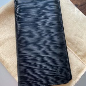 Louis Vuitton Brazza Wallet